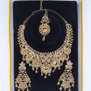 Indian Pal Exclusive Jewellery Set Of Golden Stone